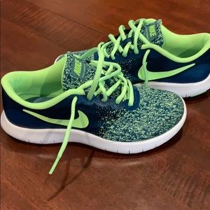 Youth Nike Sneakers size 4y